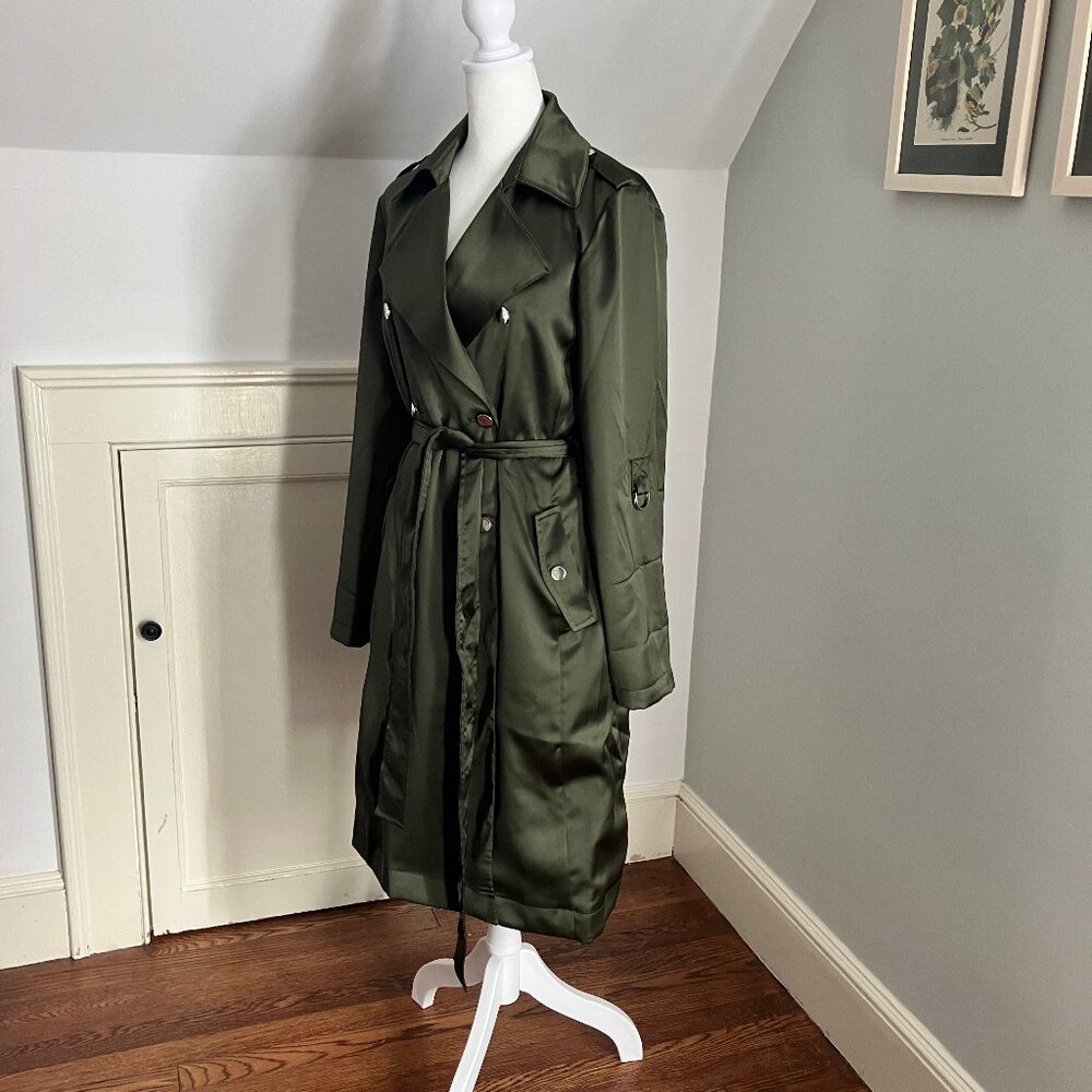 INC International Concepts - Olive green silky coat Size Small/ US 4